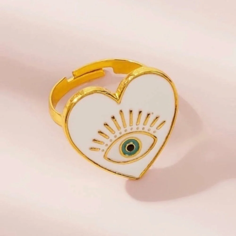 3/$30 💛 Evil Eye Heart Ring